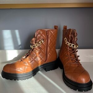 New Chase + Chloe Jordan Quilted Combat Boots Sz 8.5